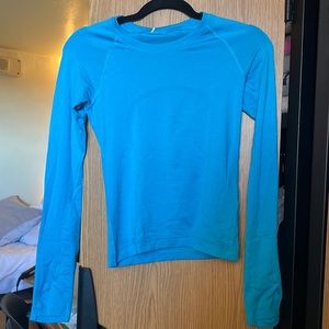 Long sleeve swiftly tech shirt